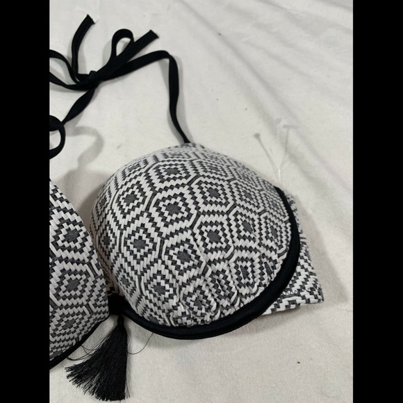 NEW $30‎ Shade & Shore Light Lift Geo Textured Bikini Top [ SZ 34D ] - Picture 5 of 10
